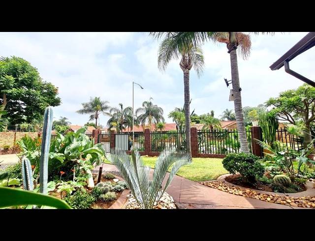 3 BEDROOM HOUSE FOR SALE IN FLORAUNA